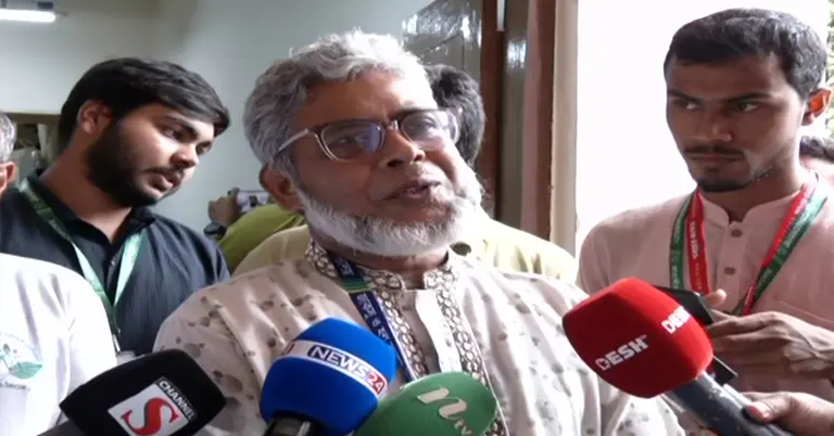 জাকসু নির্বাচন কমিশনের সদস্য অধ্যাপক লুৎফুল এলাহী